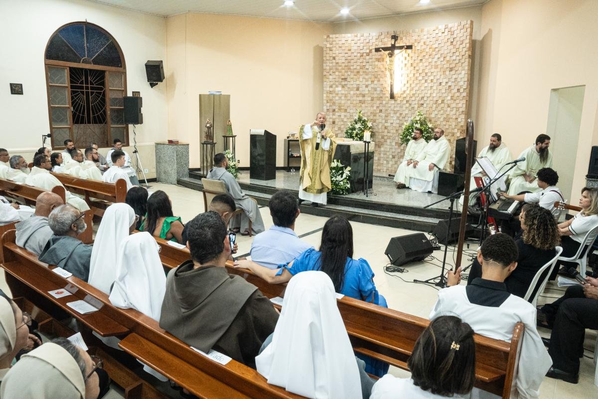 CRB de Mato Grosso se reúne para celebrar Votos Perpétuos de membro da Regional