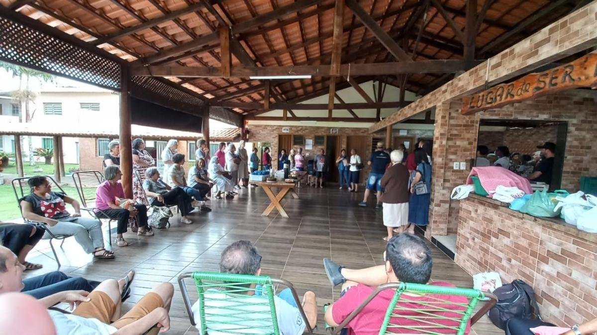 Confraternização em Hidrolândia