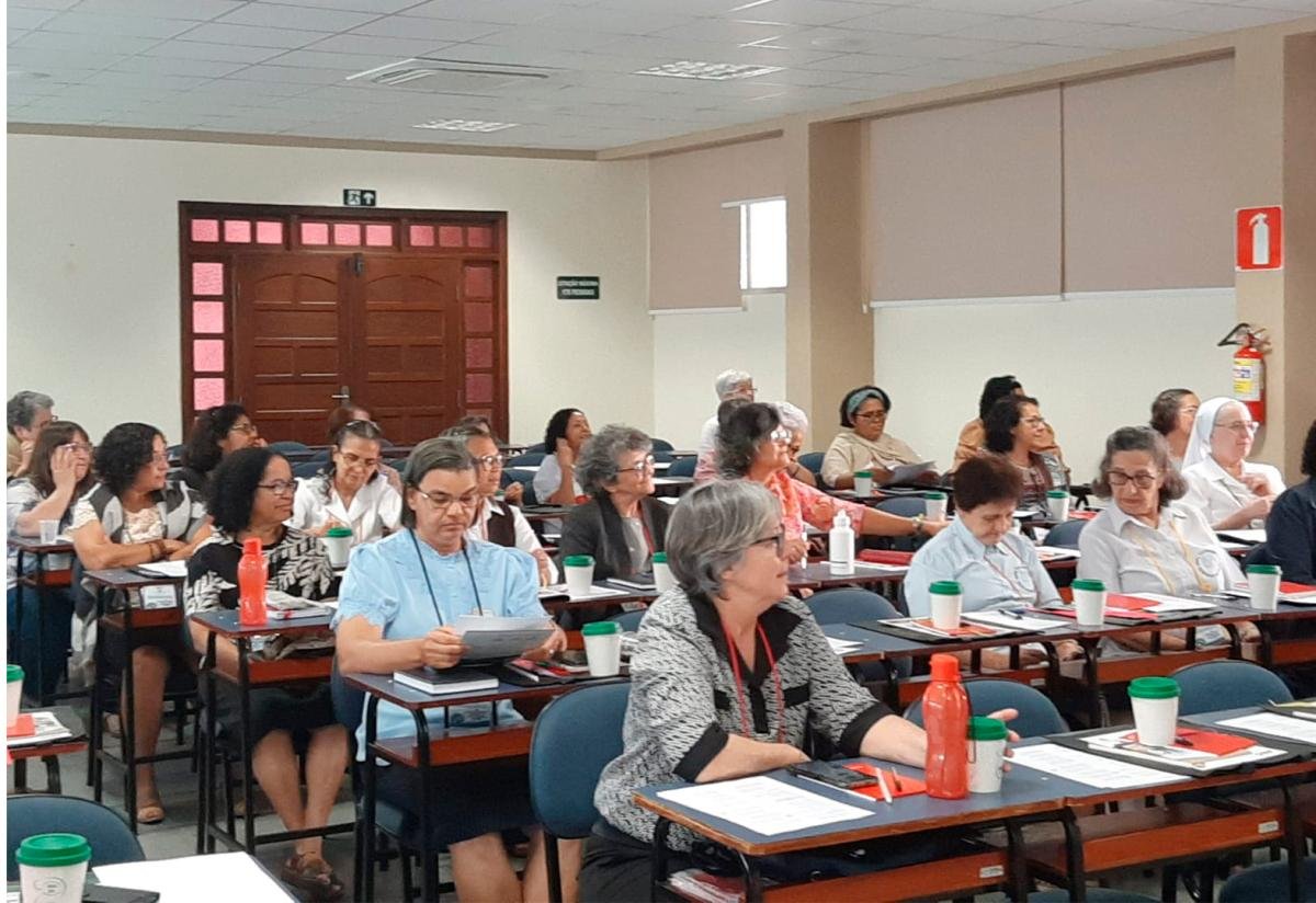 Ir. Eliane Cordeiro participa da XLIII Assembleia Formativa da USGCB em Belo Horizonte/MG