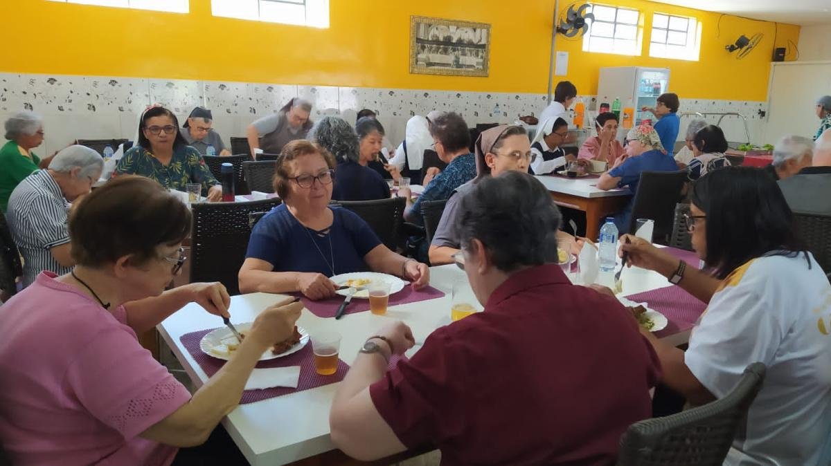 Presidente da CRB Nacional visita Regional de Cuiabá
