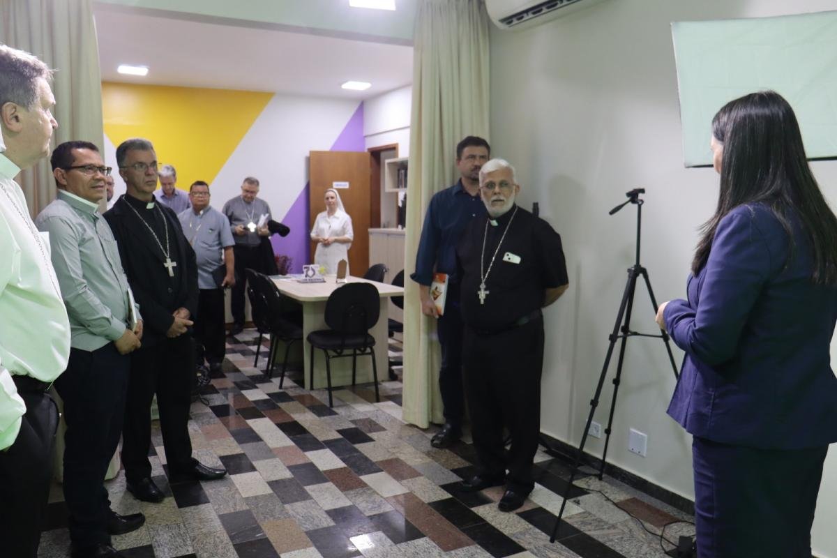 Bispos recém-nomeados pela CNBB visitam a CRB em Brasília